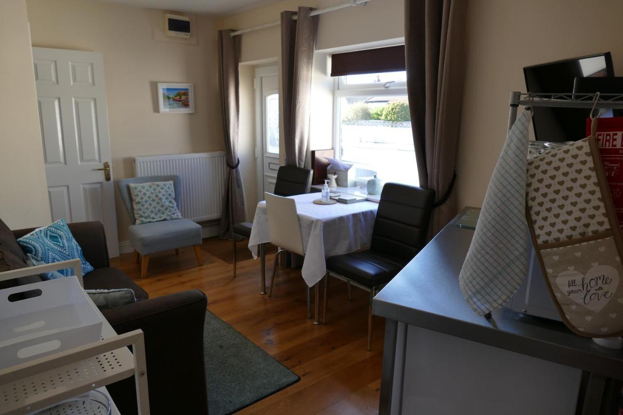 Magnolia Self Contained Suites Coalpit Heath Bagian luar foto