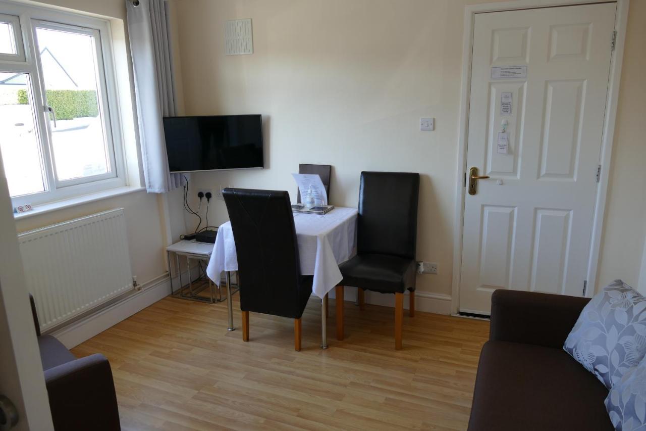 Magnolia Self Contained Suites Coalpit Heath Bagian luar foto