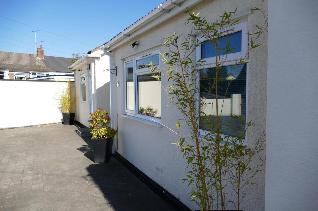Magnolia Self Contained Suites Coalpit Heath Bagian luar foto