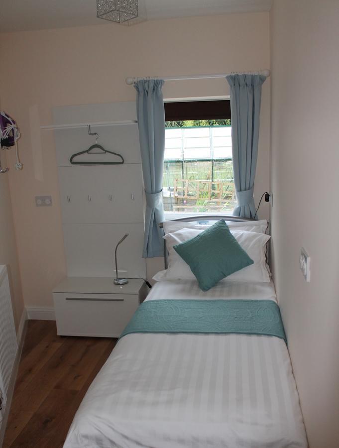 Magnolia Self Contained Suites Coalpit Heath Bagian luar foto